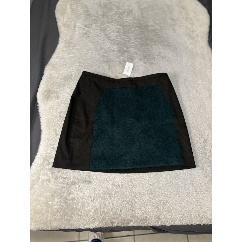 NWT Banana Republic Textured-Panel Mini Green Black ‎ Size 10 Wool Blend